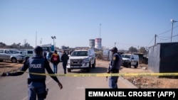 Amapholisa akwele South Africa.