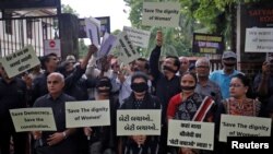 تظاهرات علیه تجاوز جنسی به دو زن در مانیپور. ۲۳ ژوئیه ۲۰۲۳.