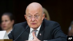 Mkurugenzi wa idaraya taifa ya upelelezi, James Clapper. Jan. 10, 2017.
