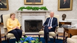 美國將就北京鎮壓香港民主制裁中國官員並警告國際企業