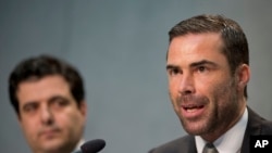 El papa Francisco agradeció a René Brülhart por su labor como presidente de la Autoridad de Inteligencia Financiera (AIF) al concluir su mandato.