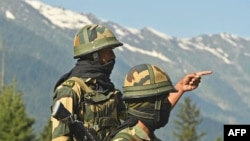 အိန္ဒိယမြောက်ပိုင်း ဟိမဝန္တာနယ်စပ် Ladakh ဒေသရှိ အိန္ဒိယ နယ်ခြားစောင့်ရဲများကို တွေ့ရစဉ်