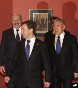 Boj ittifoqiga hozir Rossiya, Qozog'iston, Belarus a'zo