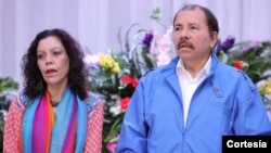 La vicepresidenta Rosario Murillo fue sancionada por influenciar sobre la organización juvenil del Frente Sandinista de Liberación Nacional (FSLN), y la Policía Nacional. Foto: El 19 Digital.