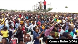 Vijana wa Uganda wanamsubiri Papa kuwasili Kolo kuwahutubia 