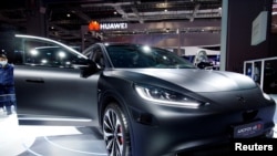 上海汽車展上的華為電動車展台 （2021年4月19日）