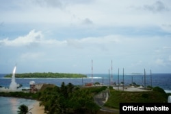 FILE - A THAAD interceptor is launched from Meck Island on its way to an intercept of a ballistic missile target during U.S. Missile Defense Agency’s historic flight test, Oct. 24, 2012 (DoD / Missile Defense Agency)