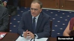 維吾爾國際學院院長熱沙特·阿巴斯2024年12月5日出席CECC聽證會。