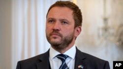 مارگوس ساهکنا، وزیر امور خارجه استونی.