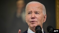 Архівне фото від 24 квітня 2024 року. Президент США виступає з промовою після підписання закону, що включає 60 млрд доларів допомоги Україні