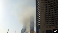 Jengo refu Dubai lawaka moto.