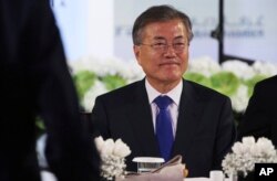 Južnokorejski predsednik Mun Đae In prisustvuje ručku u Dubaiu, Ujedinjeni Arapski Emirati, 27. marta 2018.