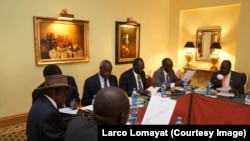 Baadhi ya wapatanishi kuhusu amani Sudan Kusini. Jan. 13, 2014.