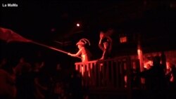 Komad o nepravdama rata, izbeglištvu, nasilju nad ženama i decom, oživeli su pripadnici zajednica koje su prošle kroz ratni sukob na Kosovu (Foto: La Mama)