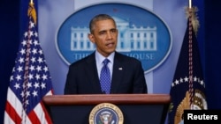 AQSh rahbari Barak Obama Iroqdagi vaziyat yuzasidan Oq Uyda jurnalistlarga ma'lumot bermoqda, 19-iyun, 2014-yil.