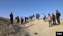 گروهی از پناهجویان افغان در مرکز ترکیه و ایران