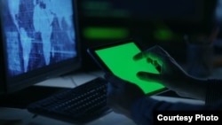 资料照片：黑客正在发动网络攻击。