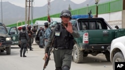 Kobuldagi kasalxonada xuruj, uch amerikalik shifokor o'ldirilgan. Afg'oniston, 24-aprel, 2014-yil