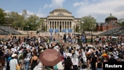 Продолжуваат протестите во кампусот на Универзитетот Колумбија за поддршка на Палестинците.