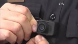 Американські поліцейскі носитимуть мікро відеокамери