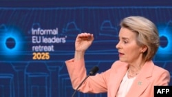 "Tarife su porezi - loše za poslovanje, gore za potrošače", rekla je von der Leyen. “Neopravdane tarife EU neće ostati bez odgovora – one će pokrenuti čvrste i proporcionalne protumjere.”