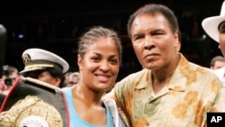 محم علی با دخترش لیلا علی