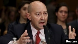 前北約盟軍最高司令、美國退役海軍上將詹姆斯·斯塔夫裡迪斯(James Stavridis)2015年在美國國會參議院對外國撥款、行動以及對外關係小組委員會的一次有關“外交、發展和國家安全”的聽證會上發言。