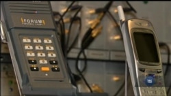 3 грудня виповнилося 25 років з часу коли було надіслано перше у світі СМС. Відео