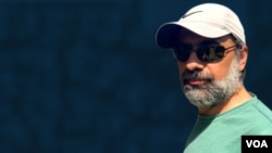 رضا میهن‌دوست، نویسنده و کارگردان ایرانی