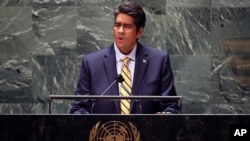 པ་ལོ་ཨན་གྱི་སྲིད་འཛིན་སུ་རེན་གྷེལ་ཝིབ་སི་ཆུང་བ་