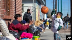 միգրանտներ