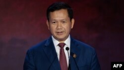 រូបឯកសារ៖ លោក ហ៊ុន ម៉ាណែត នាយក​រដ្ឋមន្ត្រី​កម្ពុជា ថ្លែង​ក្នុង​កិច្ចប្រជុំ​កំពូល​ធុរកិច្ច និង​វិនិយោគ​អាស៊ាន នៅមុន​កិច្ចប្រជុំកំពូល​អាស៊ាន នៅ​ទីក្រុង​ហ្សាការតា នៅ​ថ្ងៃទី៤ ខែកញ្ញា ឆ្នាំ២០២៣។