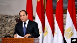 Misrda yangi saylangan prezident Abdul Fattoh al-Sissiy prezident saroyida o'tgan inauguratsiya marosimida so'zlamoqda, Qohira, 8-iyun, 2014-yil