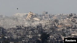 Një lagje e rrënuar në brendësinë e Rripit të Gazës, e fotografuar nga pjesa jugore e Izraelit, më 5 janar, 2025/Reuters