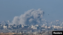 အစ္စရေးလေကြောင်းတိုက်ခိုက်မှုကြောင့် ဂါဇာကမ်းမြောင်ဒေသမှာတွေ့ရတဲ့ မီးခိုးလုံးများ (ဇန်နဝါရီ ၁၊ ၂၀၂၅)