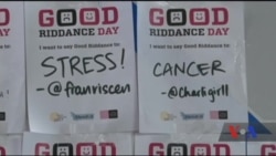 У центрі Нью-Йорка пройшла акція позбавлення від неприємностей 2016 року. Відео