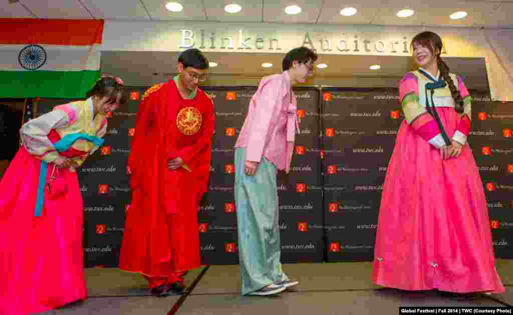 Poytaxtdagi Vashington markazida (The Washington Center) Global fuqaro kuni bayram qilinib, o'nlab davlatdan talabalar madaniyati, taomlari, kuy-qo'shiqlarini namoyish qildi.