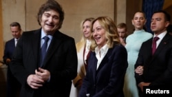 Kryeministrja italiane Giorgia Meloni dhe Presidenti argjentinas Javier Milei në ceremoninë e inaugurimit të Presidentit amerikan Donald Trump - 20 janar 2025.