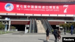 上海举办国际进口博览会会场。（2024年11月5日）