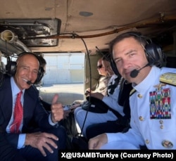 美国叙利亚事务特使巴拉克大使与美国太平洋司令部司令库珀上将。(2025年9月12日)