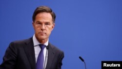 Генеральний секретар НАТО Марк Рютте проводить пресконференцію в штаб-квартирі альянсу в Брюсселі, 4 грудня 2024 р. Фото: REUTERS/Johanna Geron