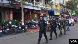 FILE: Tightened security on the first day of the annual Water Festival in Phnom Penh, Cambodia, November 2, 2017. (Tum Malis/VOA Khmer)