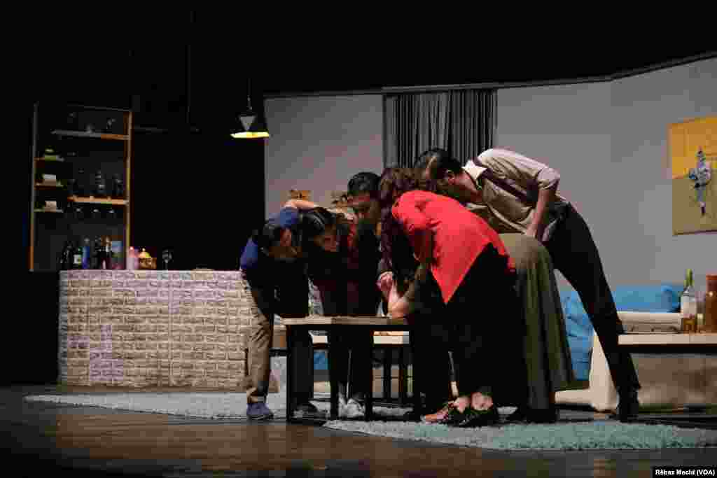 Şanogerîya, Tiştekê Min Ti Neye Veşêrim