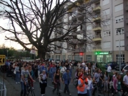 Okupljanje građana kod Starog hrasta, 7.10.2012., Banja Luka (Foto: Inicijativa 'Spasimo Picin park')
