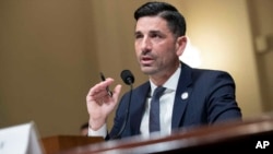 Le secrétaire par intérim de la Sécurité intérieure Chad Wolf témoigne sur le coronavirus et le budget FY2021 devant une audience du comité de la Chambre sur la sécurité intérieure , mardi 3 mars 2020 à Washington. (Photo AP / Alex Brandon)