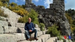 Amerikalik injilchi professor Turkiyaga mahliyo