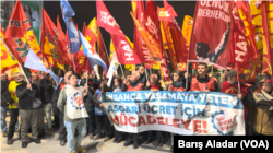 Türkiye İşçi Partisi (TİP) İstanbul örgütü Çalışma ve Sosyal Güvenlik Bakanlığı’nın İstanbul’daki bölge müdürlüğünün önünde toplandı.