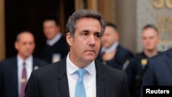 L'avocat personnel du président américain Donald Trump, Michael Cohen, quitte la cour fédérale dans l'arrondissement de Manhattan à New York, États-Unis, le 16 avril 2018. REUTERS / Lucas Jackson 