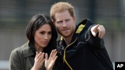 La duquesa de Sussex, Meghan Markle, recibió clases de 'etiqueta real' antes de su matrimonio con el príncipe Enrique. [Foto de archivo]