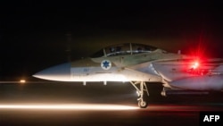 2024年4月14日一架以色列戰機在執行攔截來自伊朗的空中威脅後停在一個秘密機場。
